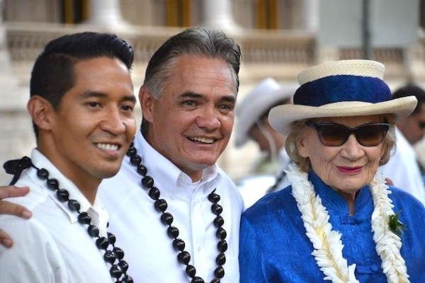 Public viewing held for last Hawaiian princess at Honolulu palace