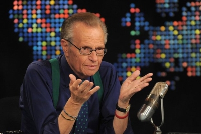 How Larry King and the FBI teamed up to catch a crazed caller