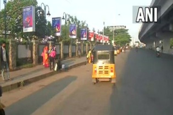 COVID-19: Chennai roads deserted amid complete lockdown
